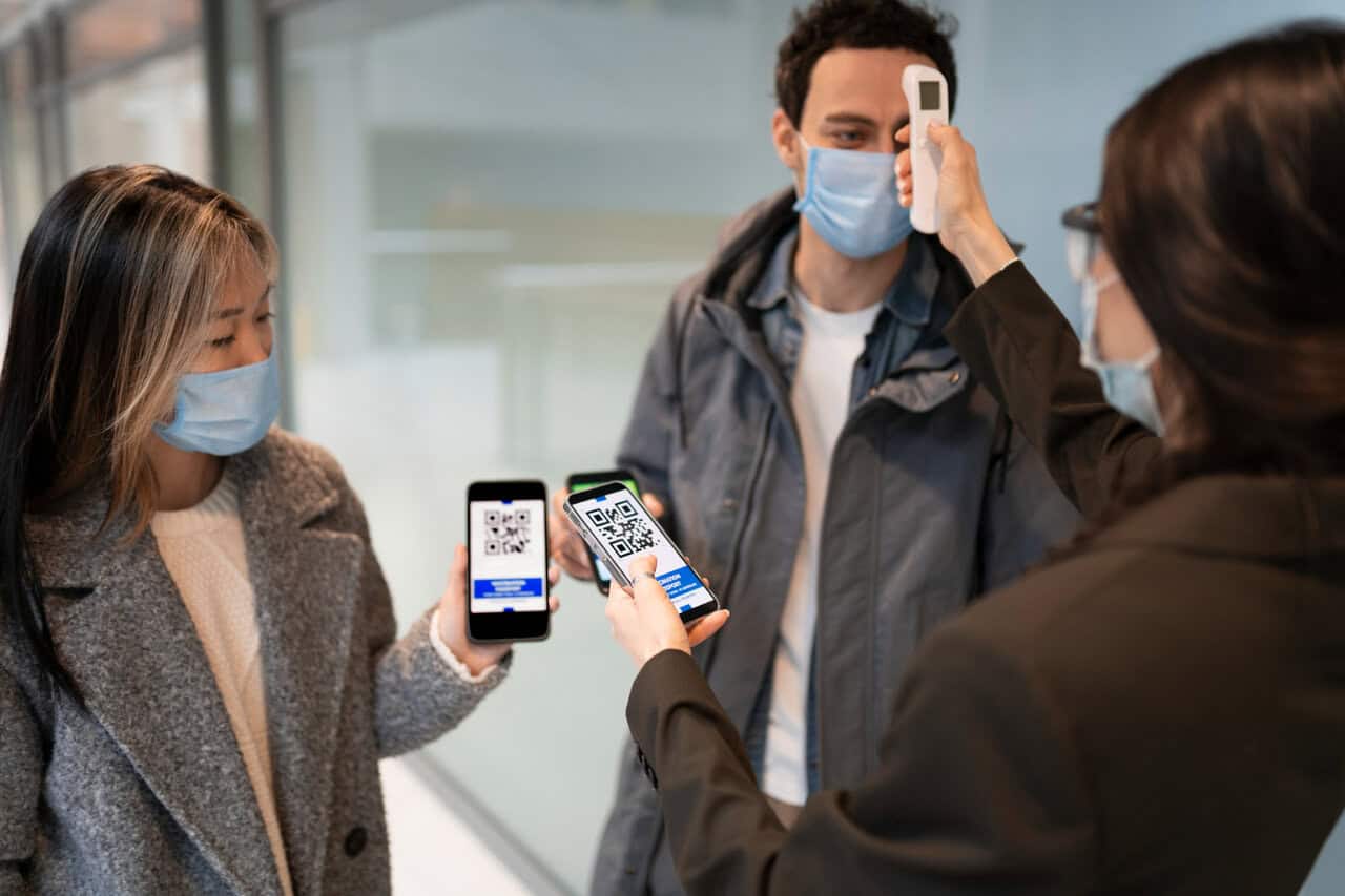 patients checking-in virtually via qr code